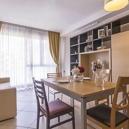 Anghel Hotel apartamentowy 3*