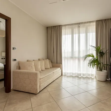 Anghel Aparthotel