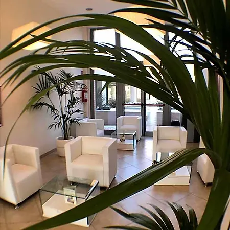 Anghel Aparthotel Siena