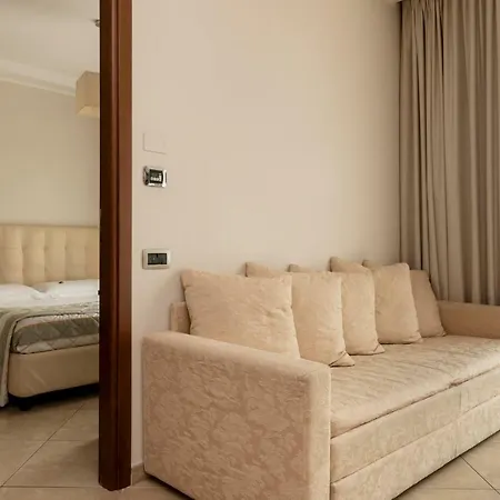 Anghel Апарт-готель Сієна