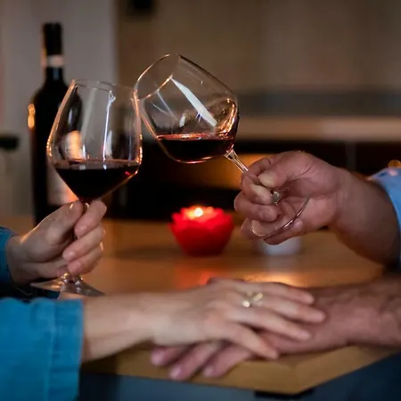 公寓式酒店 安吉赫尔酒店式公寓 锡耶纳