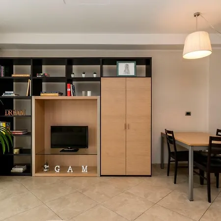 Anghel Aparthotel