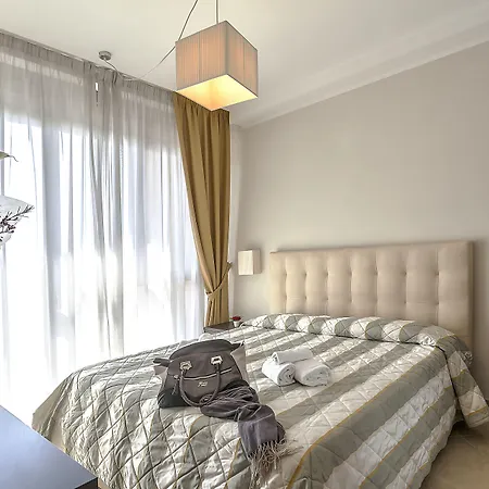 Anghel Aparthotel 3*