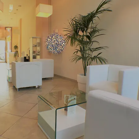 Anghel Aparthotel Siena